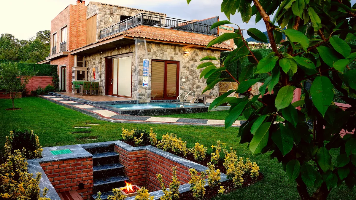 Kartepe Bungalov Villas D Blok özel açık ısıtmalı havuzlu müstakil taş villa