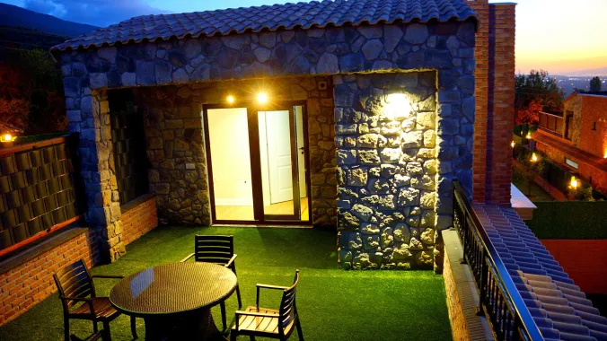 Kartepe özel havuzlu villa gece konaklama alanı